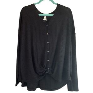 Mudd waffle knit button front black top, size XXL